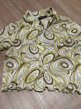 Liz & Sara Olive Swirl Button-Up Top